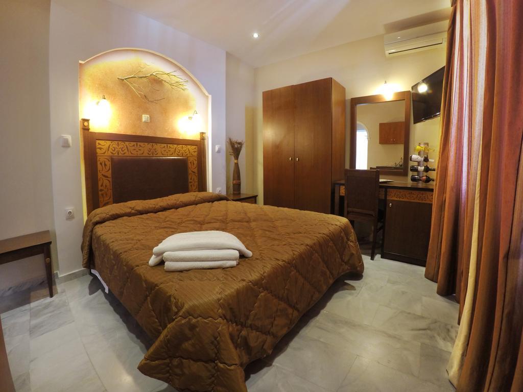 Aparthotel Mouse Island Perama  Exterior foto