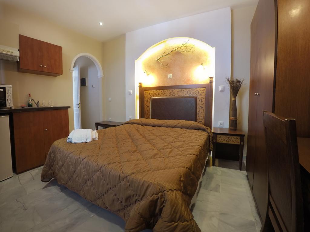 Aparthotel Mouse Island Perama  Exterior foto